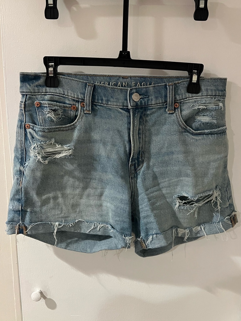 American Eagle Outfitter Light Blue Distressed Denim Shorts - Stretch